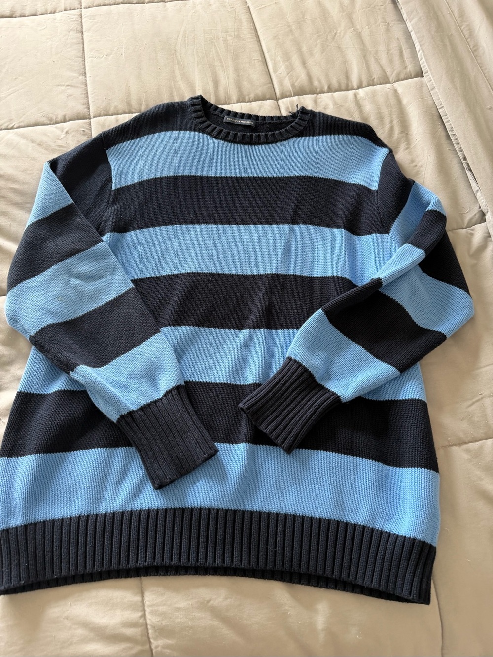 Brandy Melville sweater